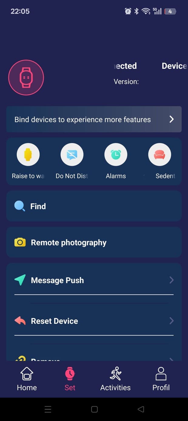 HiWatchPro device settings with smart bracelet connection, remote photography, message push, and reset device options